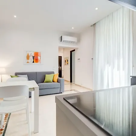 Apartment Romagna Rome